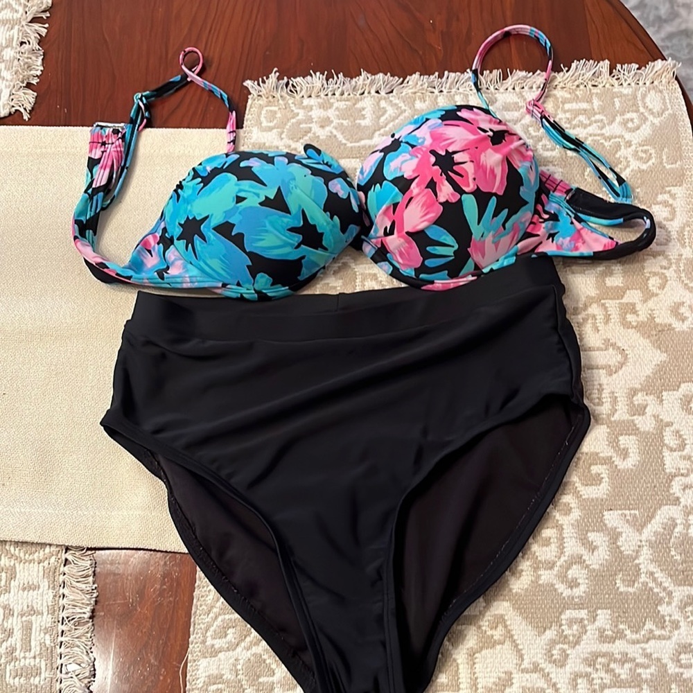 SO Medium Bikini with Padded Bra in EUC